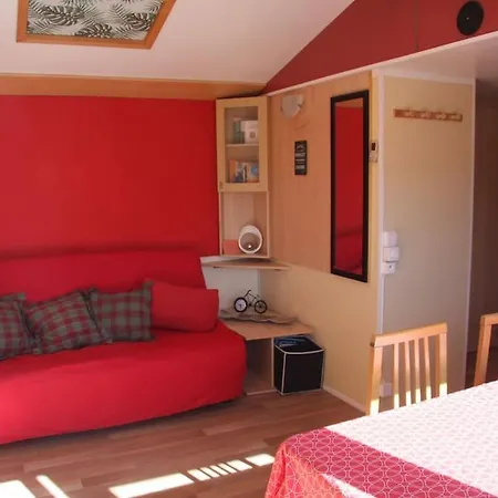 Дом отдыха La Petite Maison Dans La Prairie